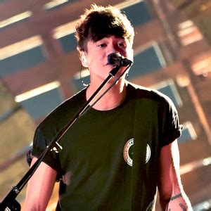 calum hood penis|Calum Hood: Penis Photo of 5 Seconds of Summer Bassist Goes。